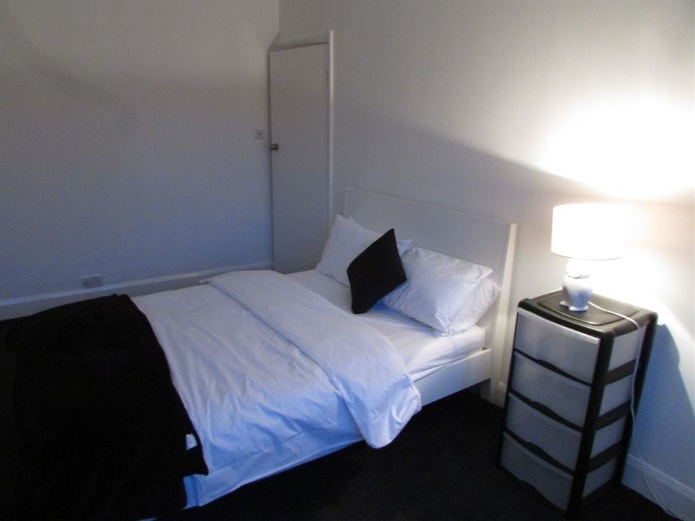 St Mildreds Bed and Breakfast London Exteriör bild